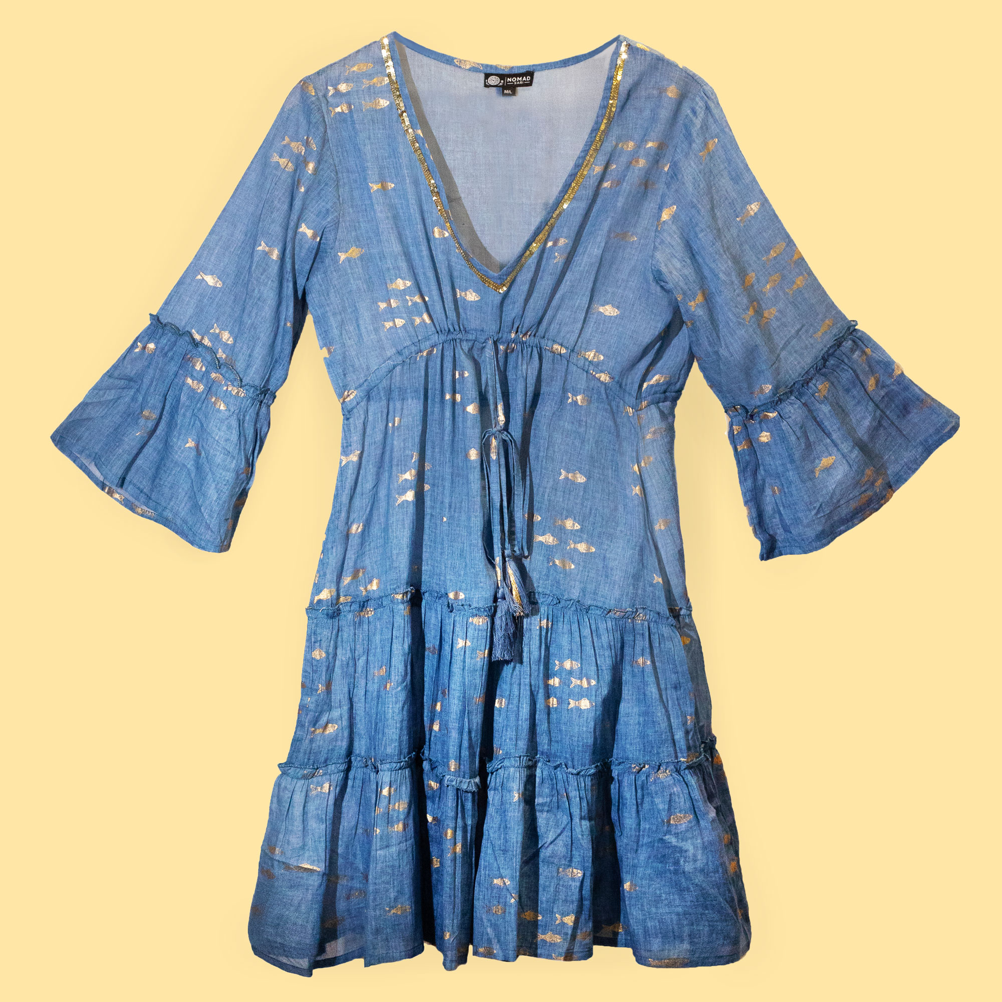 Ručne Maľované Šaty Nomad Sari s Morskou Modrou a Zlatou Rybkou L/XL