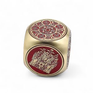 Feng shui kocka prosperity – červeno-mosadzná (plochá)